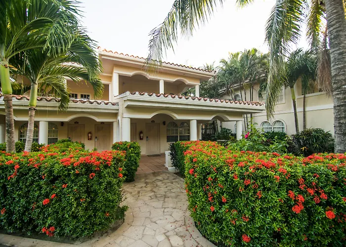 Mayan Princess Beach & Dive Resort